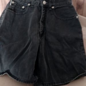 black Arizona shorts